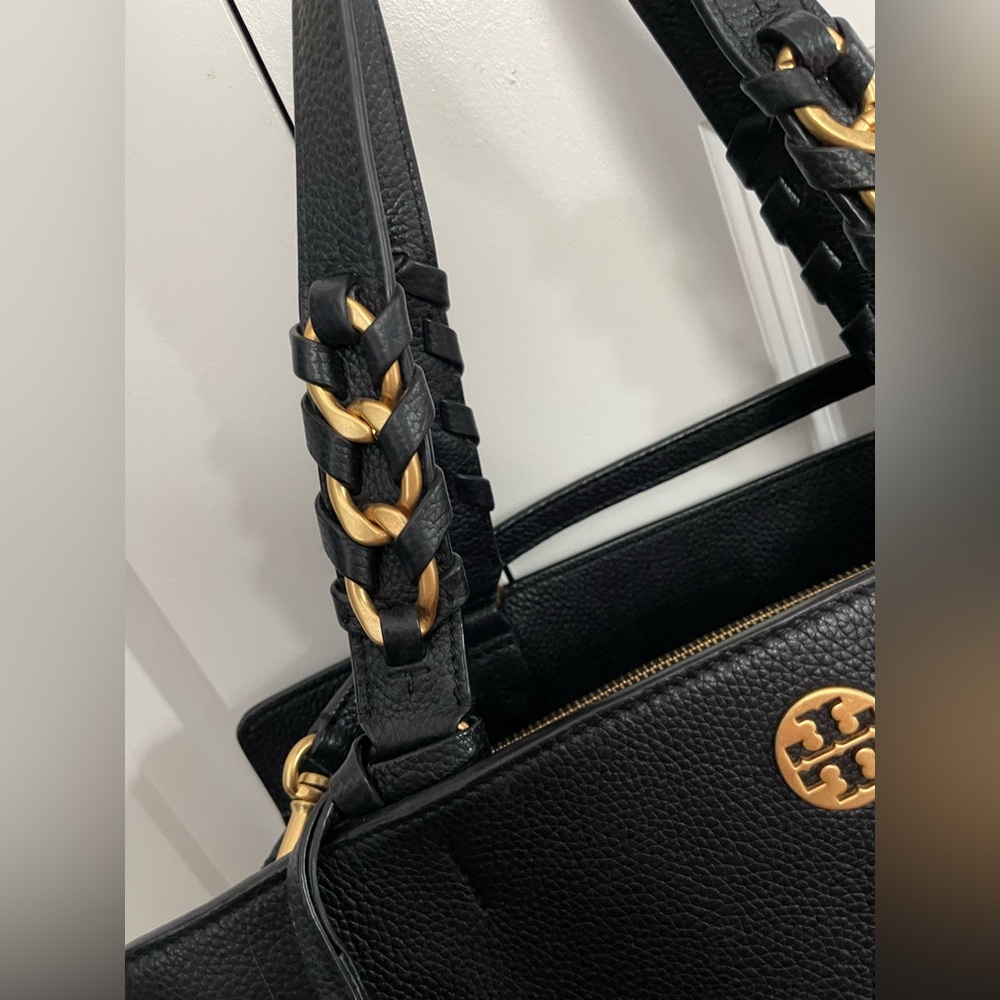 Tory Burch Black and Gold Shoulder Bag with Chain Details - Picture 2 of 5